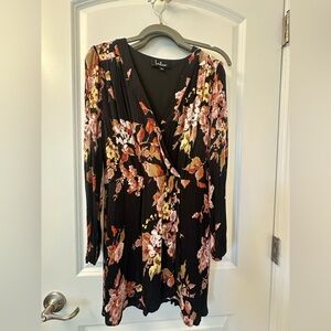 USED Lulus Floral Long Sleeve Dress:Large